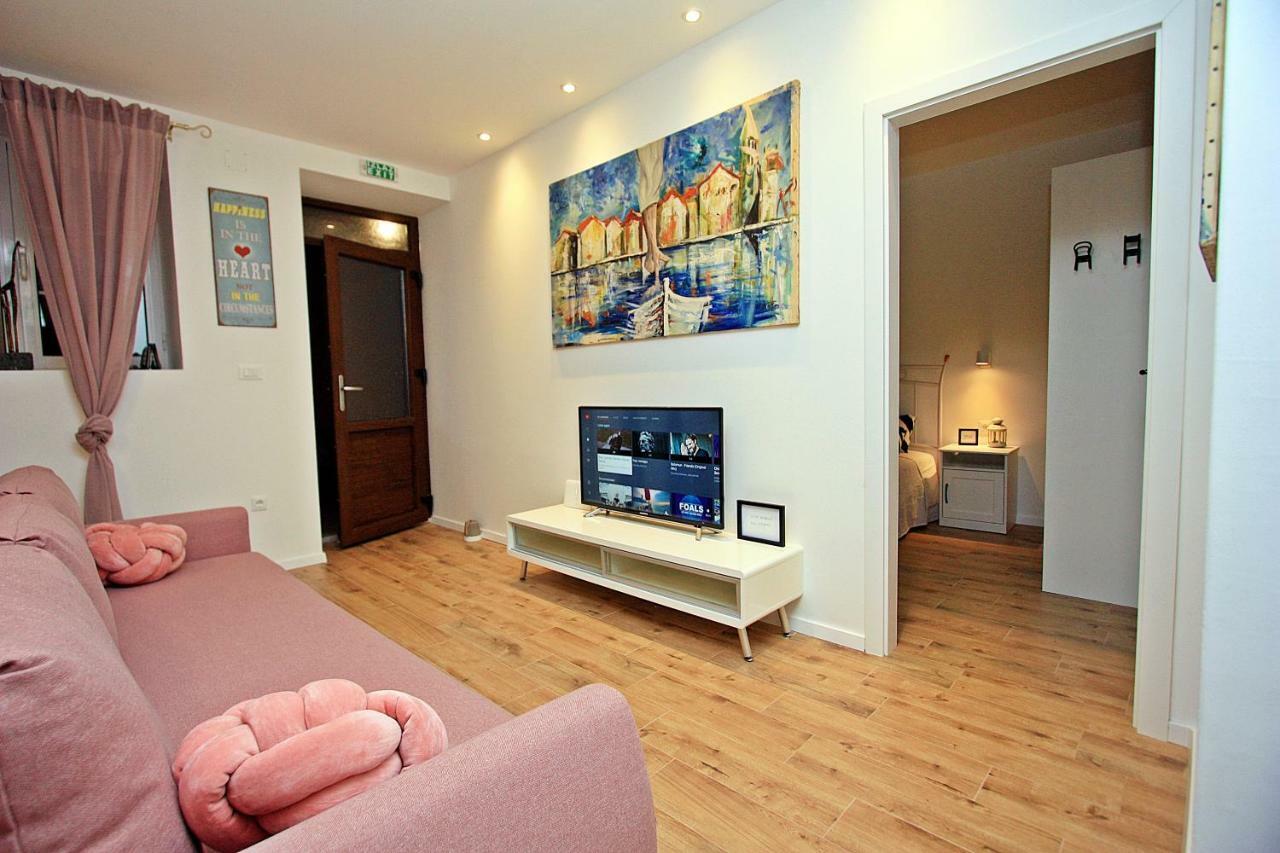 Apartman Michelangelo In The Centar Of Supetar Luaran gambar