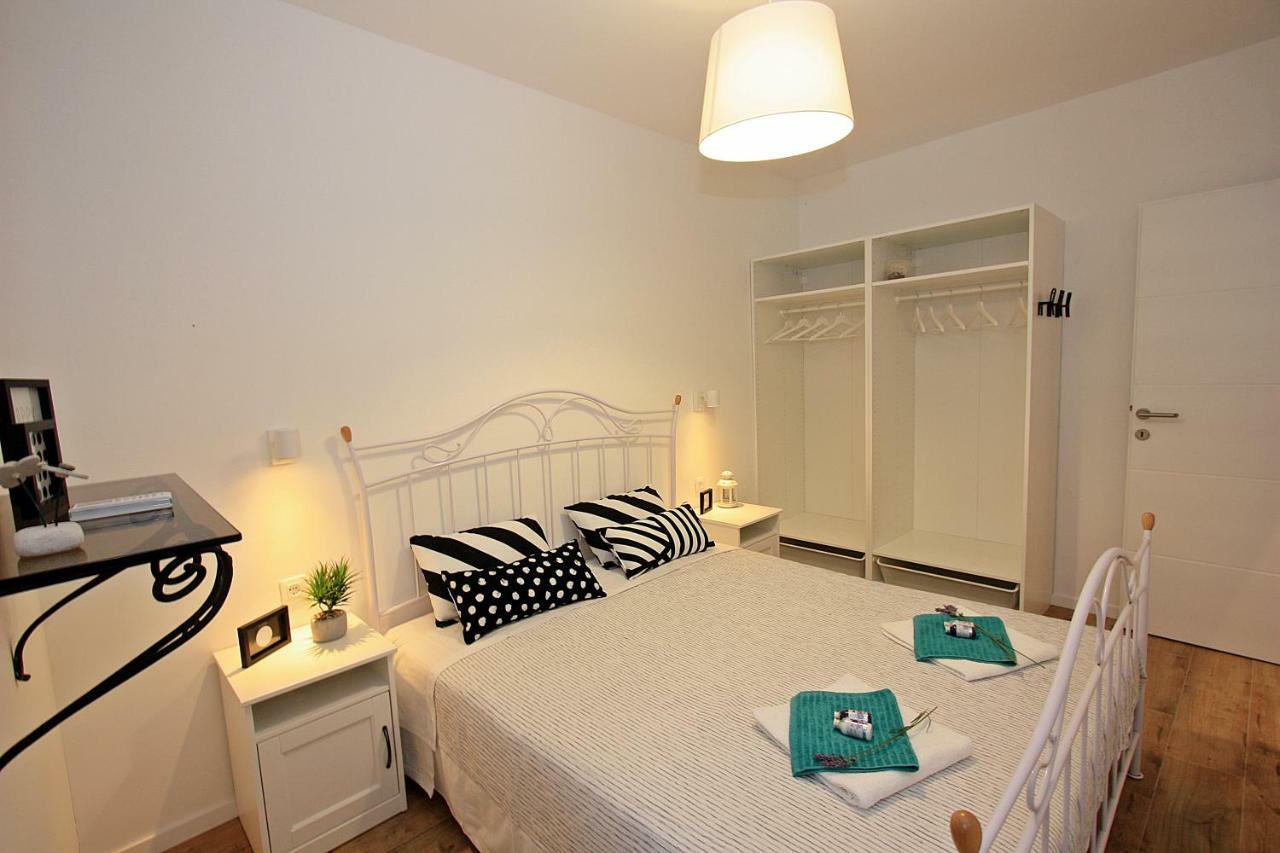 Apartman Michelangelo In The Centar Of Supetar Luaran gambar