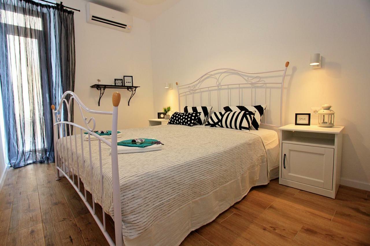 Apartman Michelangelo In The Centar Of Supetar Luaran gambar