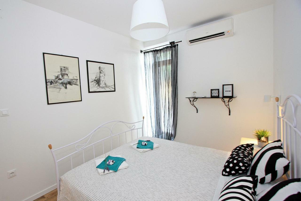 Apartman Michelangelo In The Centar Of Supetar Luaran gambar